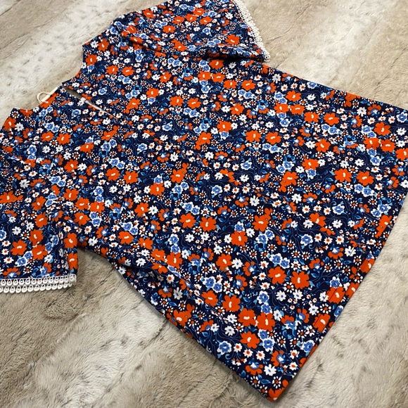 NWT💕MELLODAY Flutter Sleeve Crew Neck Top in Blue Coral Flrl Size XS - Picture 5 of 10